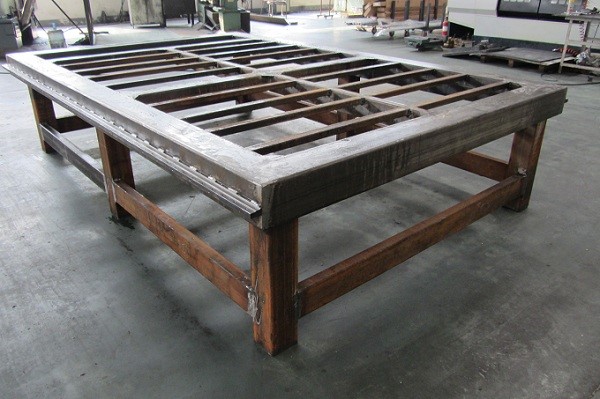 Цельносварная станина Цельносварная станина